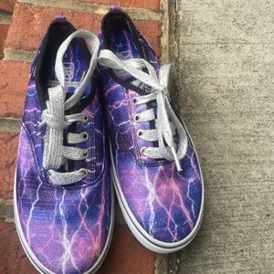 Galaxy vans like shoes